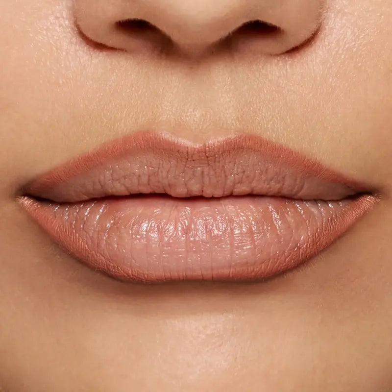 Easy Glide Lip Liner — Creamy, Blendable, Highly Pigmented, Retractable