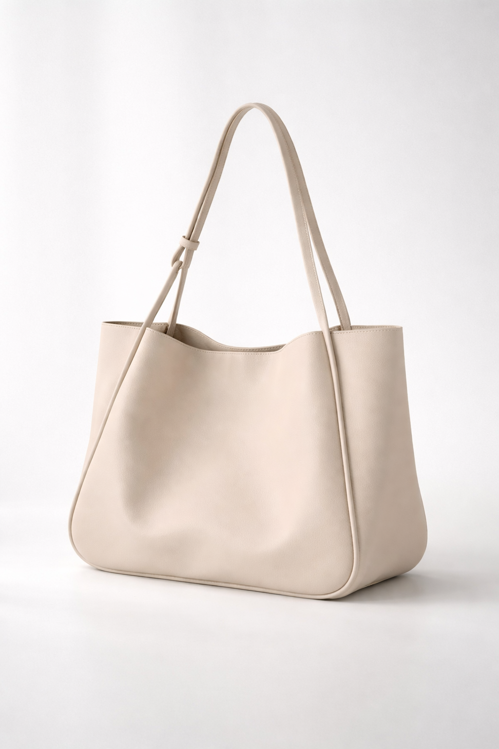 Large Vegan  leather work bag | Arezzo