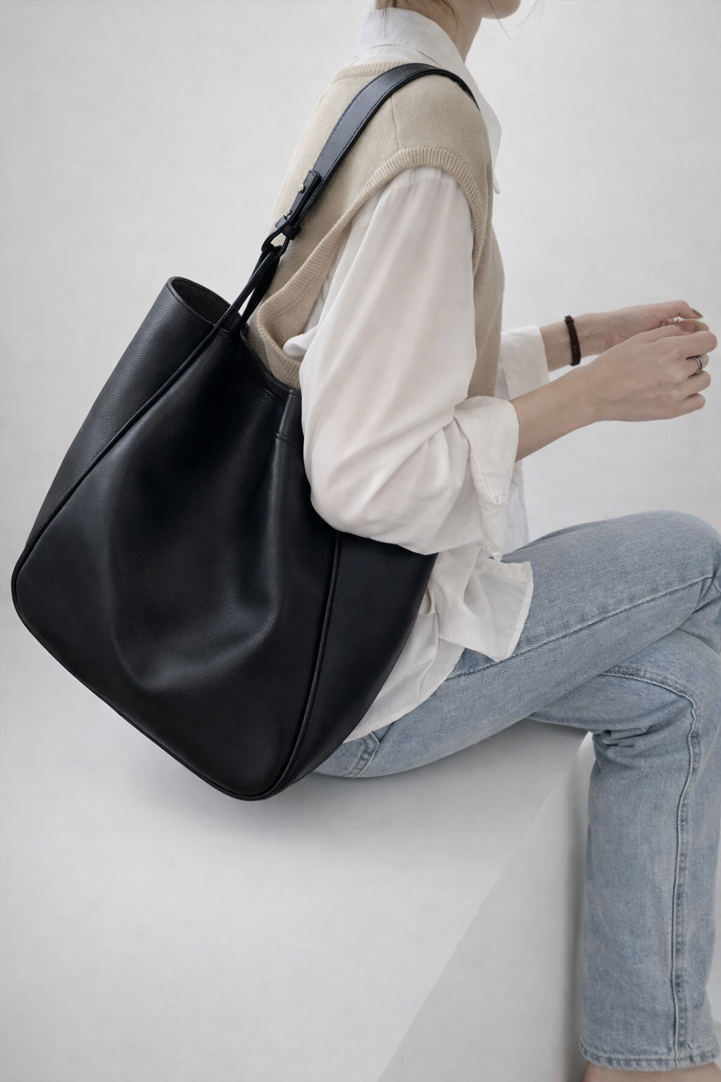 Women’s large work bag | Arezzo