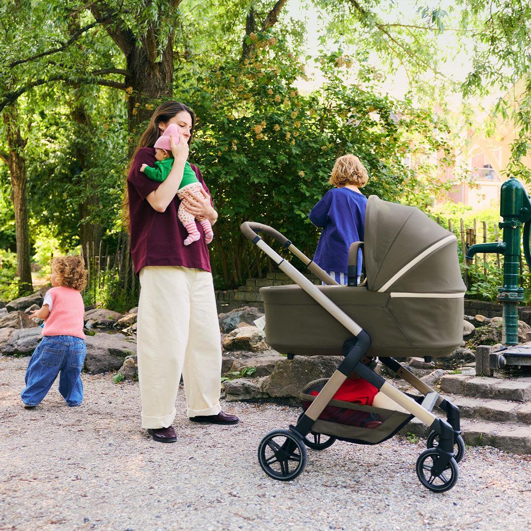Joolz Hub2 Special Edition Pebble Slide Pro Travel System