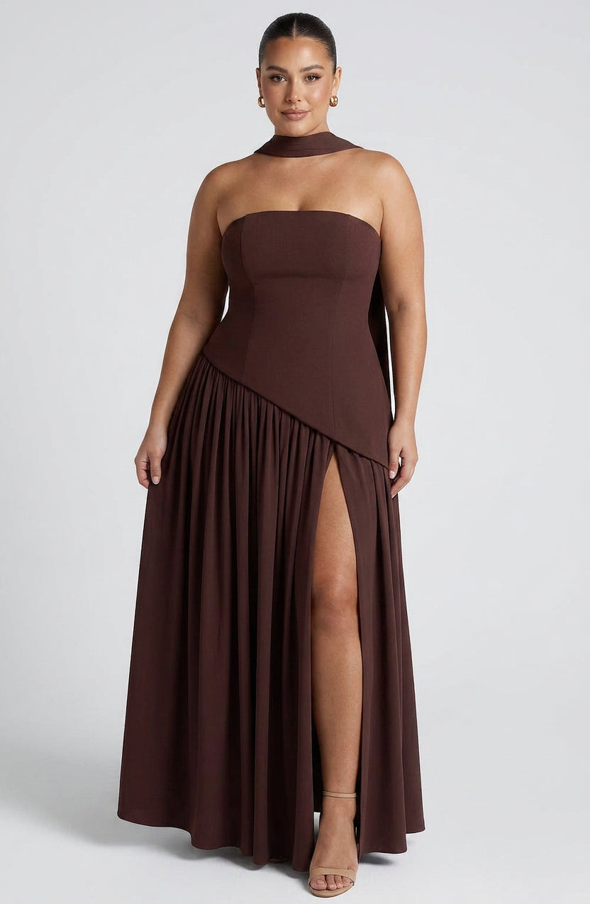 Elegant Flowing Maxi Dress